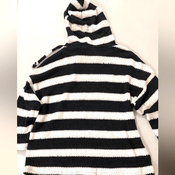 Loft mesh crochet 3/4 sleeve hoodie - Picture 4 of 14